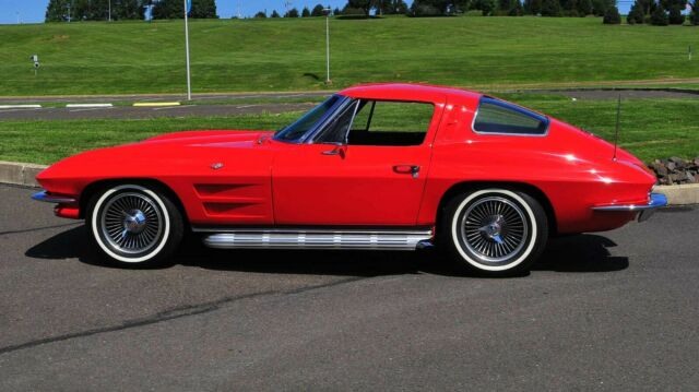 Chevrolet Corvette 1963 image number 24