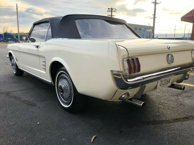 Ford Mustang 1966 image number 31