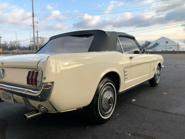 Ford Mustang 1966 image number 33