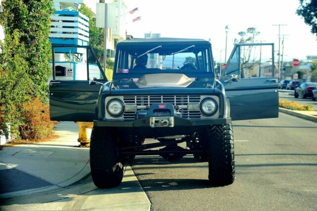 Ford Bronco 1977 image number 11