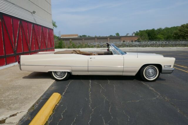 Cadillac DeVille 1968 image number 12