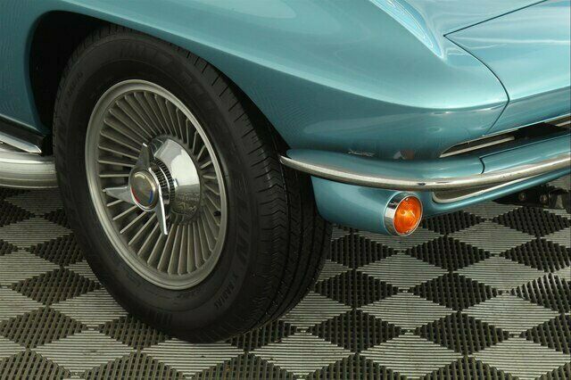 Chevrolet Corvette 1964 image number 12