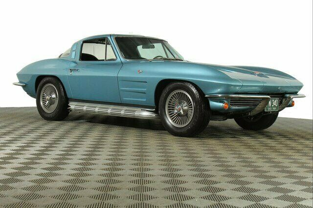 Chevrolet Corvette 1964 image number 28