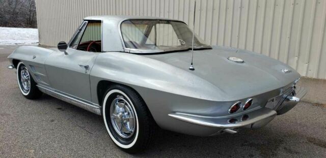 Chevrolet Corvette 1963 image number 13