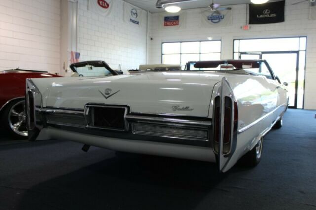 Cadillac DeVille 1966 image number 10