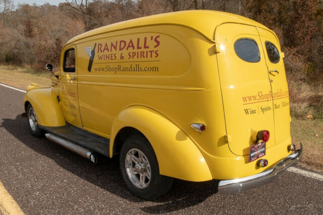 Chevrolet Panel Truck 1947 image number 28