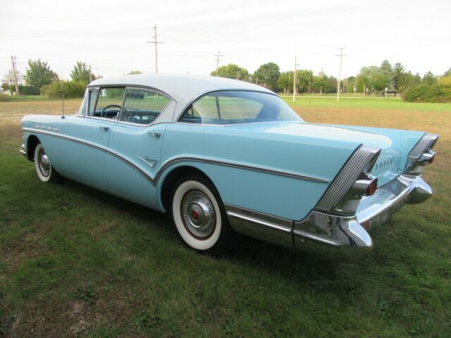 Buick Riviera 1957 image number 14