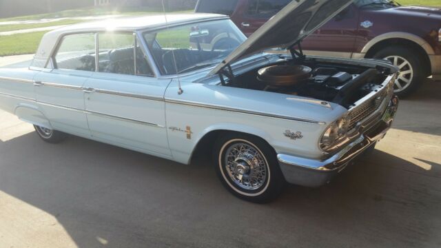 Ford Galaxie 1963 image number 12