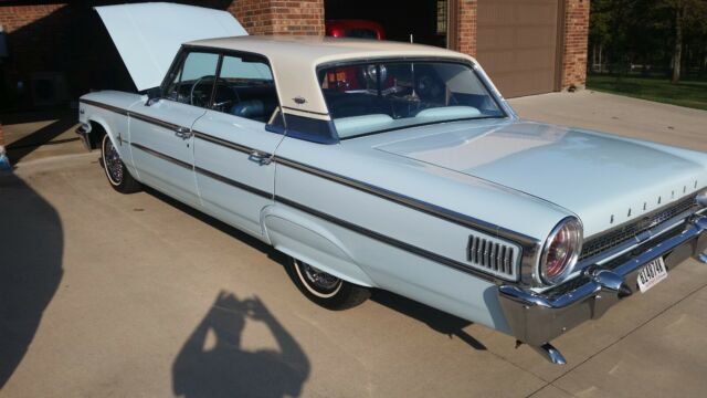 Ford Galaxie 1963 image number 29