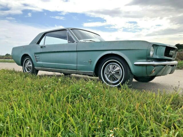 Ford Mustang 1966 image number 18