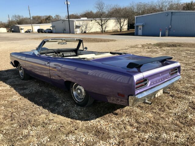 Plymouth Satellite 1970 image number 2