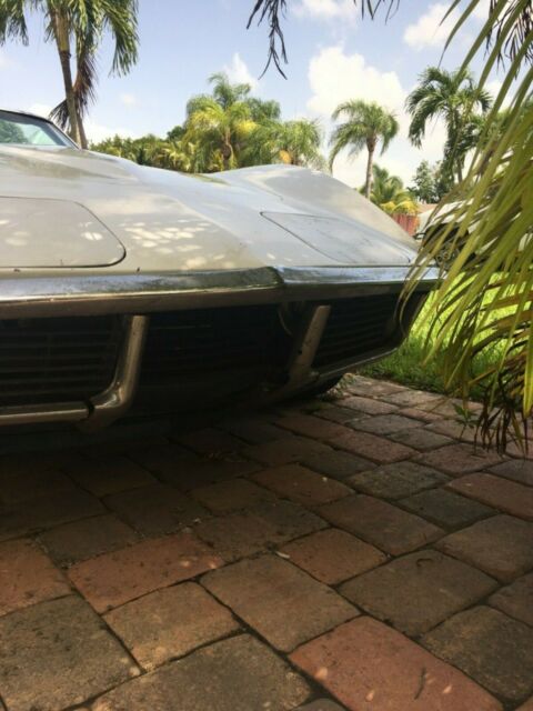 Chevrolet Corvette 1968 image number 3