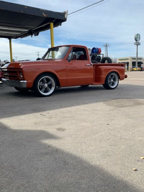 Chevrolet C-10 1967 image number 0