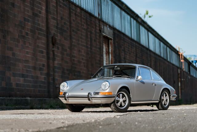 Porsche 911 1970 image number 19