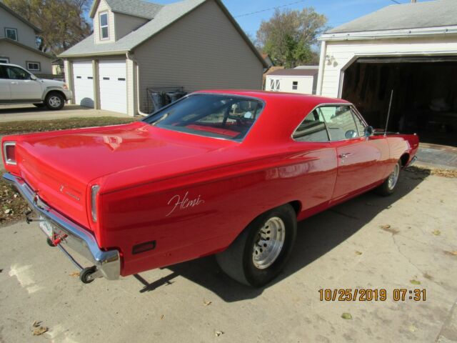 Plymouth Road Runner 1969 image number 29