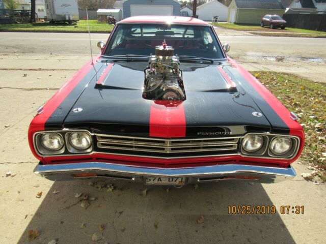 Plymouth Road Runner 1969 image number 45