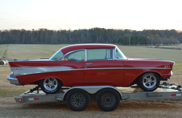 Chevrolet Bel Air/150/210 1957 image number 28