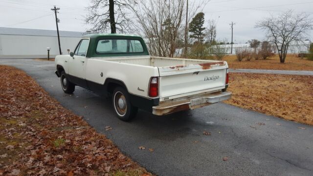 Dodge D150 1974 image number 2