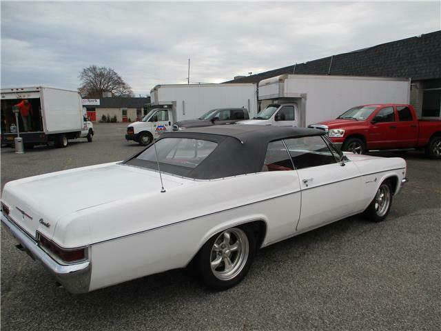 Chevrolet Impala 1966 image number 16