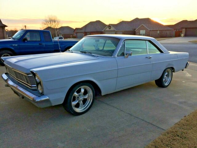 Ford Galaxie 1965 image number 17