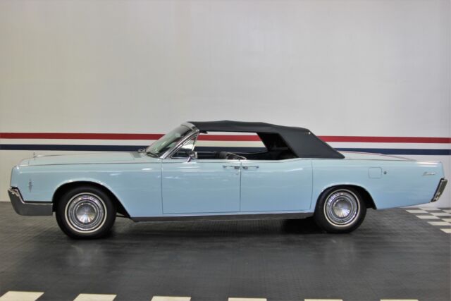 Lincoln Continental 1966 image number 12