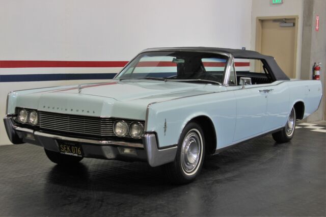 Lincoln Continental 1966 image number 35