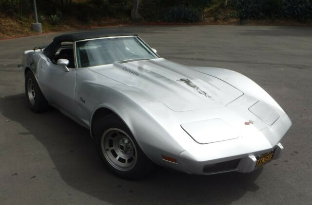 Chevrolet Corvette 1973 image number 11