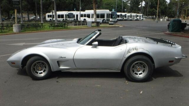 Chevrolet Corvette 1973 image number 22