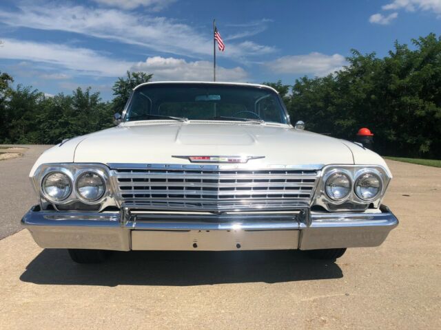 Chevrolet Impala 1962 image number 27