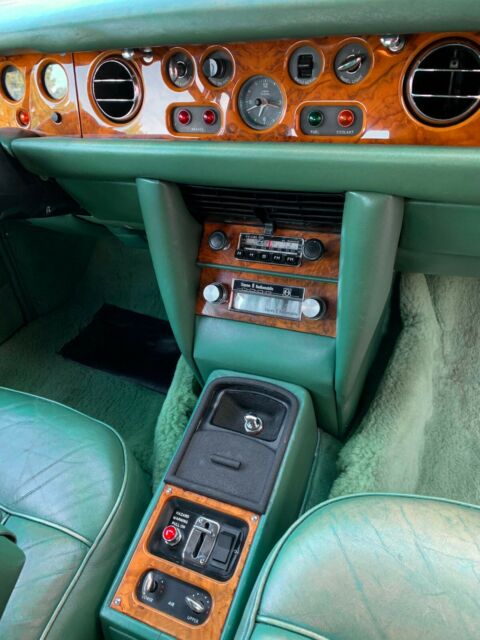 Rolls-Royce Corniche 1970 image number 45