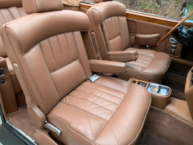 Rolls-Royce Corniche 1971 image number 43