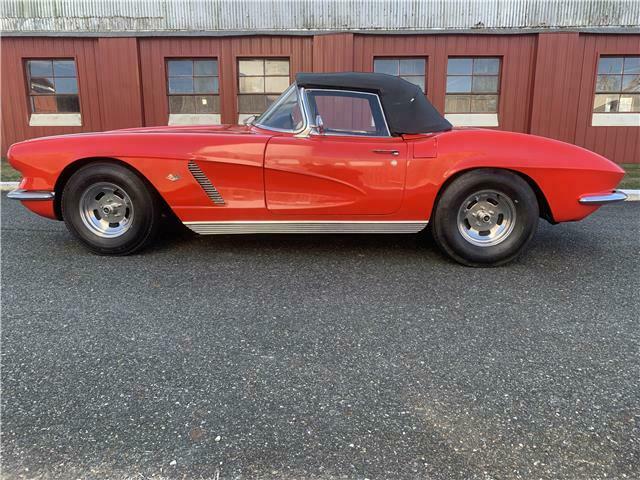 Chevrolet Corvette 1962 image number 2