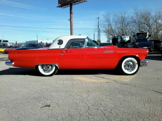 Ford Thunderbird 1957 image number 11