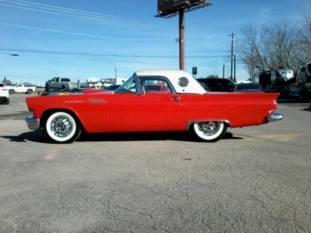 Ford Thunderbird 1957 image number 18