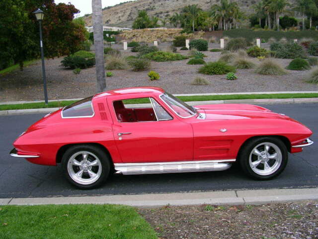 Chevrolet Corvette 1964 image number 2