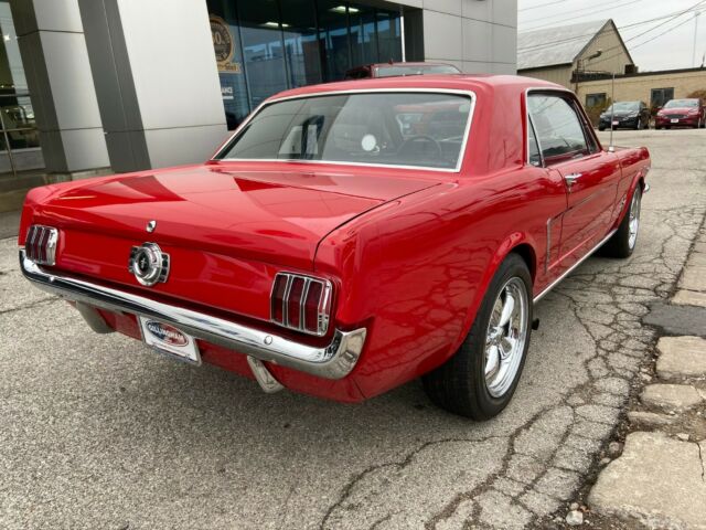 Ford Mustang 1965 image number 2