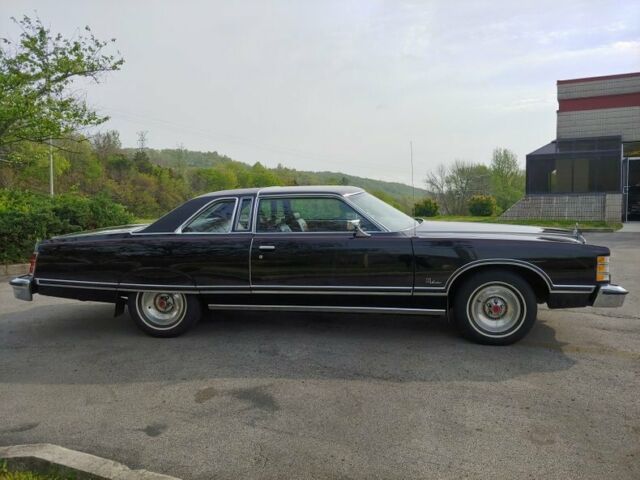 Ford LTD Landau 1978 image number 27