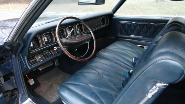 Lincoln Continental 1969 image number 10