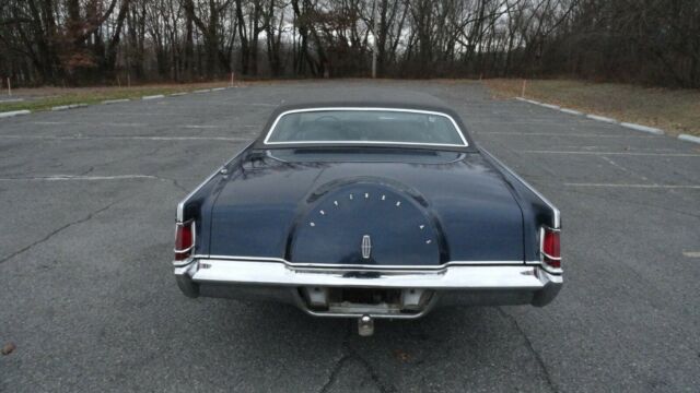 Lincoln Continental 1969 image number 27