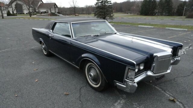 Lincoln Continental 1969 image number 30