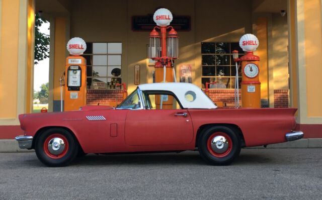 Ford Thunderbird 1957 image number 0