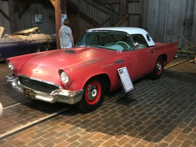 Ford Thunderbird 1957 image number 21