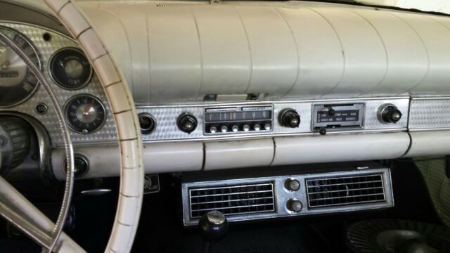 Ford Thunderbird 1957 image number 31