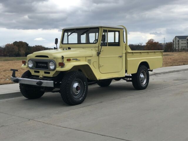 Toyota Land Cruiser 1973 image number 0