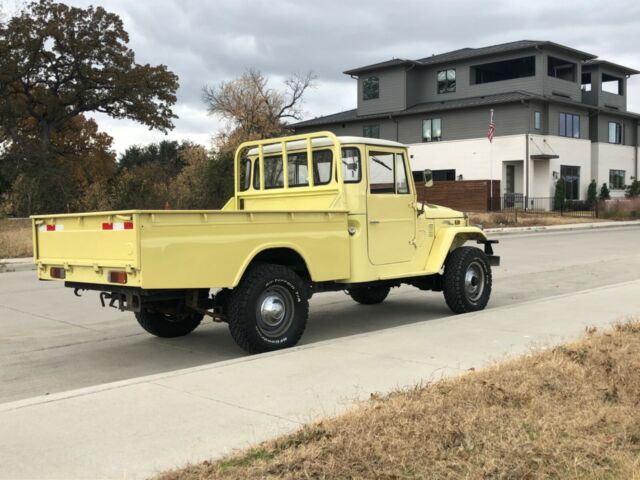 Toyota Land Cruiser 1973 image number 17