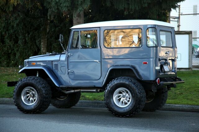 Toyota Land Cruiser 1972 image number 26