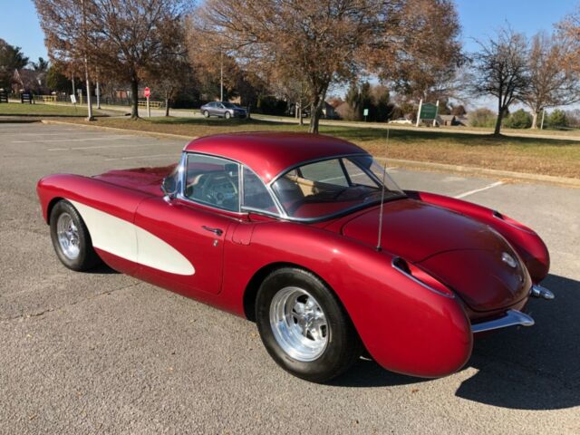 Chevrolet Corvette 1956 image number 28