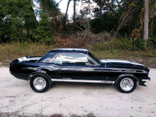 Ford Mustang 1967 image number 19