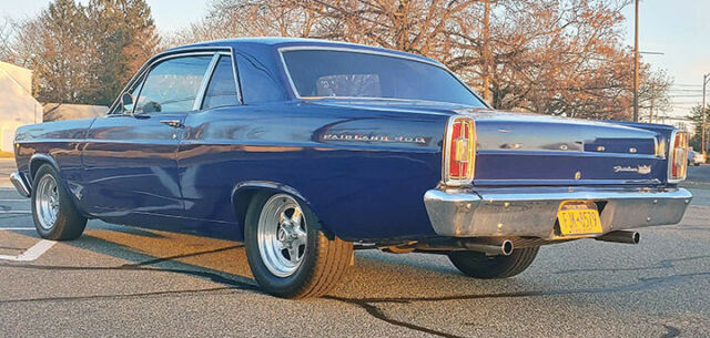 Ford Fairlane 1966 image number 16