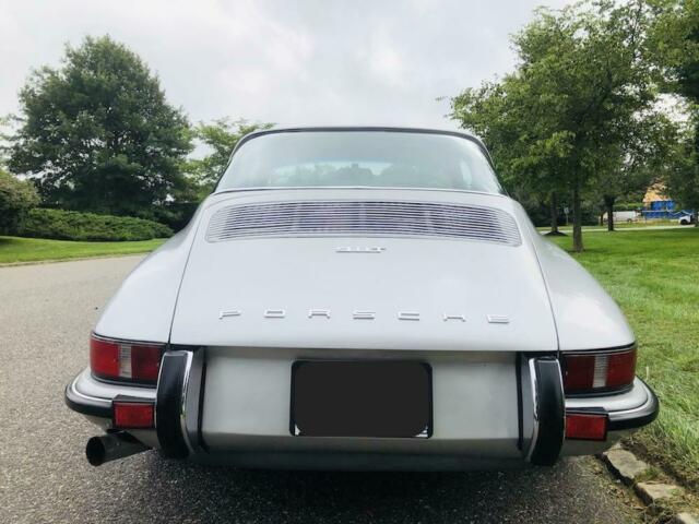 Porsche 911 1970 image number 6